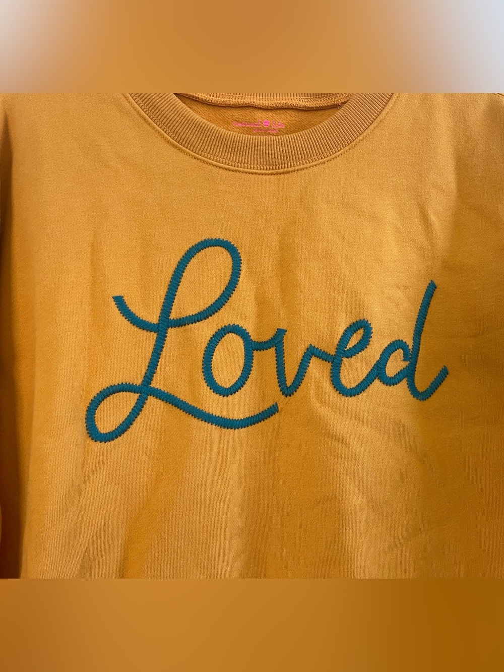 Women’s Natural Life “Loved” Heart On Your Sleeve Embroidered Sweatshirt Size L - Picture 3 of 6